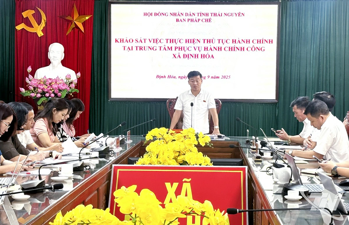 Ban Pháp chế, HĐND tỉnh khảo sát tại xã Định Hóa.