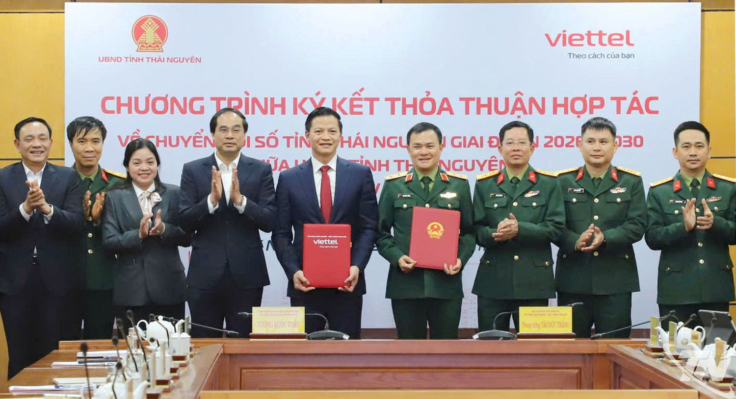 K&yacute; kết thỏa thuận hợp t&aacute;c về chuyển đổi số tỉnh Th&aacute;i Nguy&ecirc;n giai đoạn 2026-2030 giữa UBND tỉnh v&agrave; Viettel.