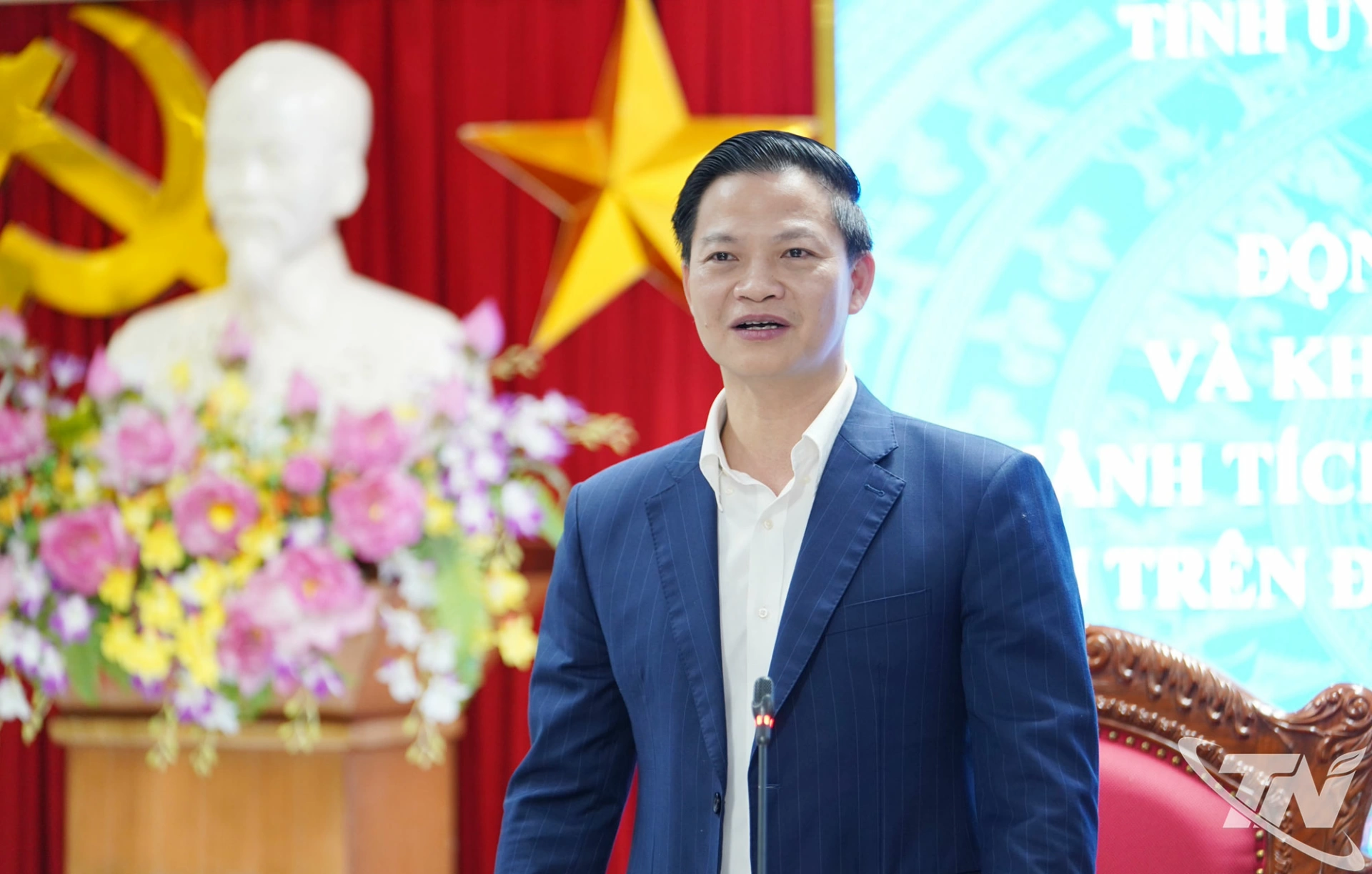 Đồng ch&iacute; Chủ tịch UBND tỉnh Vương Quốc Tuấn ph&aacute;t biểu.