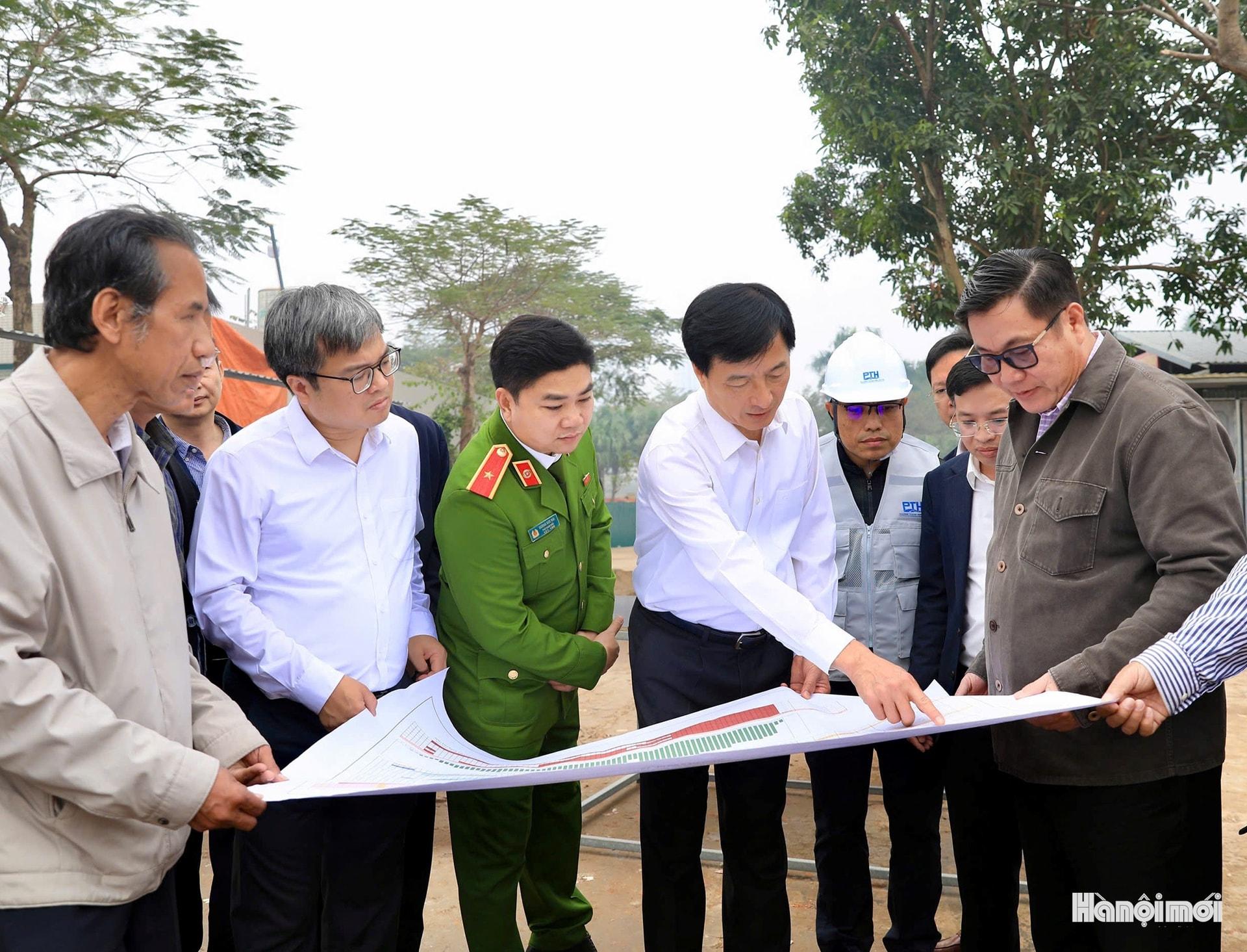 W_bi-thu-kiem-tra-11.jpg