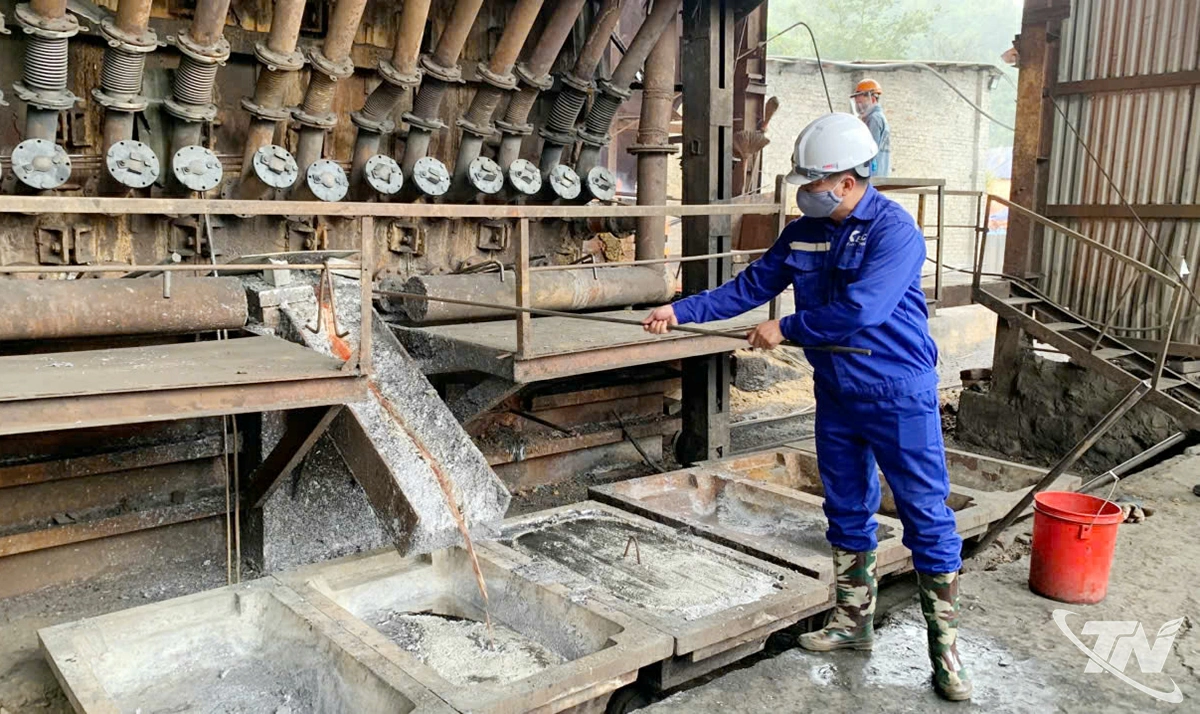 Hoạt động khai th&aacute;c v&agrave; chế biến tại C&ocirc;ng ty cổ phần kho&aacute;ng sản Bắc Kạn duy tr&igrave; ổn định, giải quyết việc l&agrave;m cho h&agrave;ng trăm người lao động.