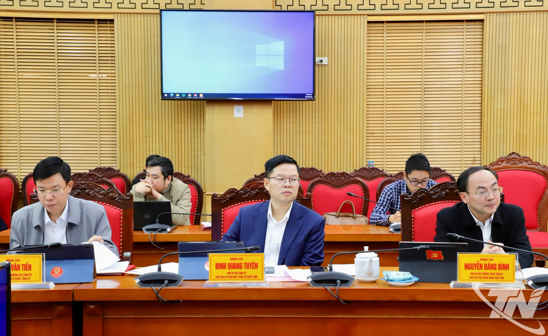 C&aacute;c đồng ch&iacute; Thường trực Tỉnh ủy tại Hội nghị.