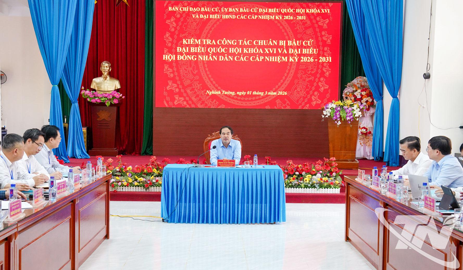 Đồng chí Bí thư Tỉnh ủy chủ trì làm việc với Ban Bầu cử xã Nghinh Tường.