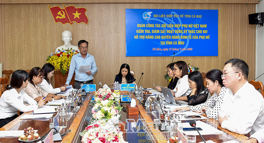 3/ Phó Chủ tịch Uỷ ban MTTQ Việt Nam tỉnh Nguyễn Văn Khởi mong muốn Ngân hàng CSXH tiếp tục đồng hành, hỗ trợ để phát huy hiệu quả nguồn vốn.