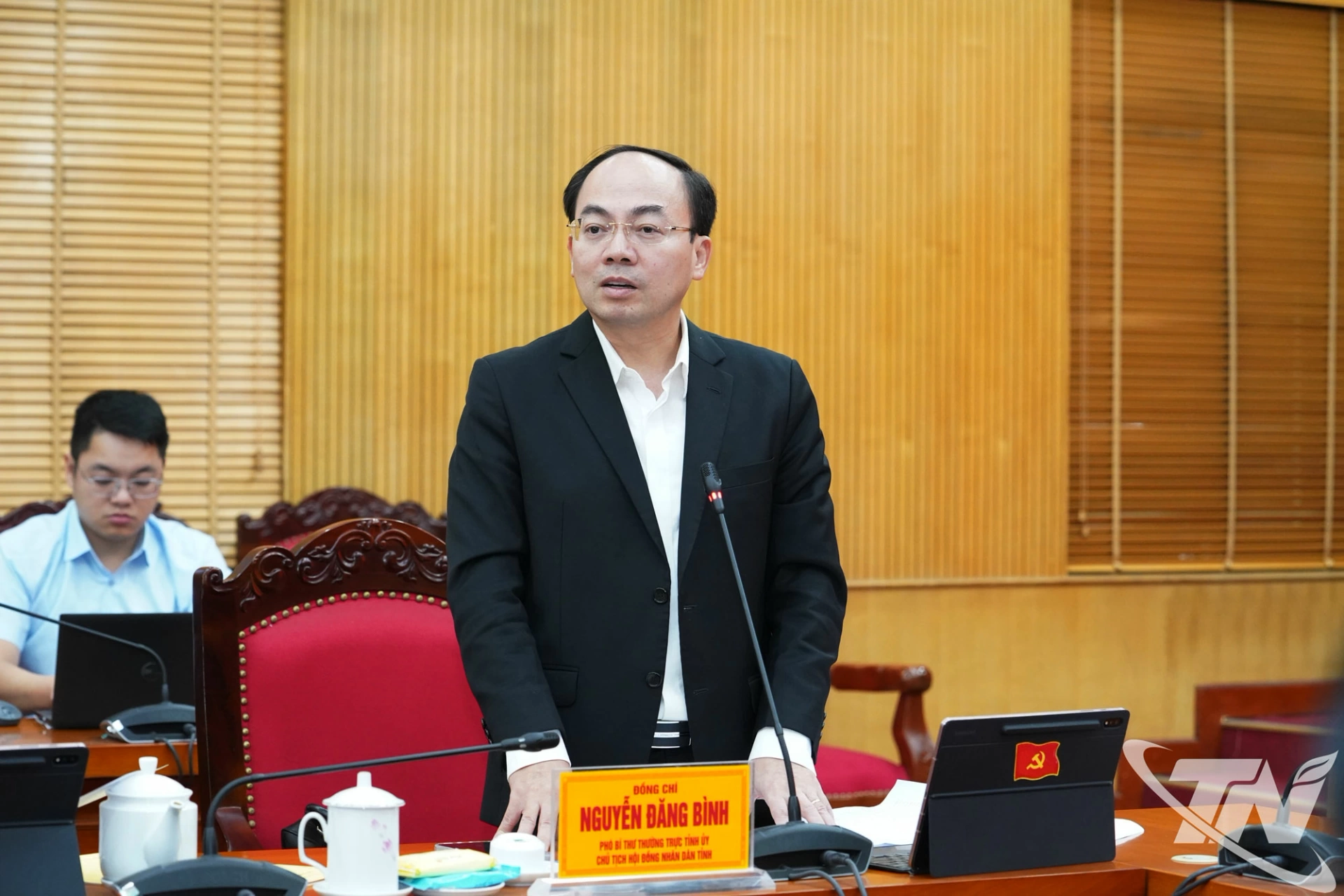 Đồng chí Nguyễn Đăng Bình, Phó Bí thư Thường trực Tỉnh ủy, Chủ tịch HĐND tỉnh, phát biểu tại Hội nghị.