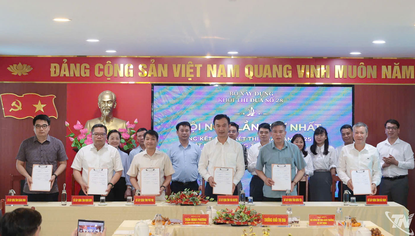 Khối thi đua các cơ quan sở xây dựng vùng trung du và đồng bằng Bắc bộ ký giao ước thi đua năm 2026.