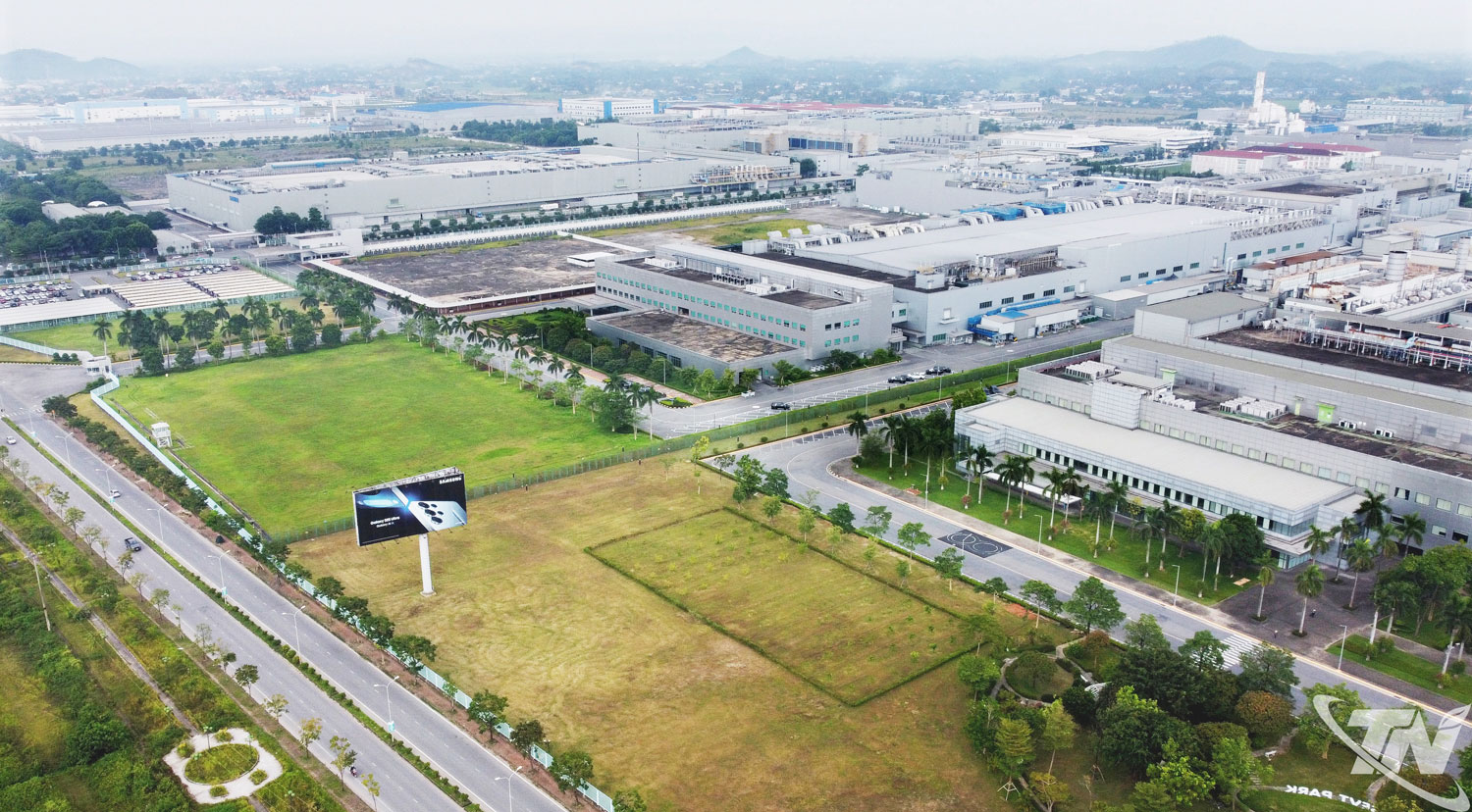 Xác định phát triển bền vững phải bắt đầu từ chất lượng môi trường đầu tư, tỉnh Thái Nguyên kiên trì ưu tiên hoàn thiện thể chế, cải thiện điều kiện sản xuất, kinh doanh và tập trung đầu tư hạ tầng công nghiệp theo hướng hiện đại. Ảnh: T.L