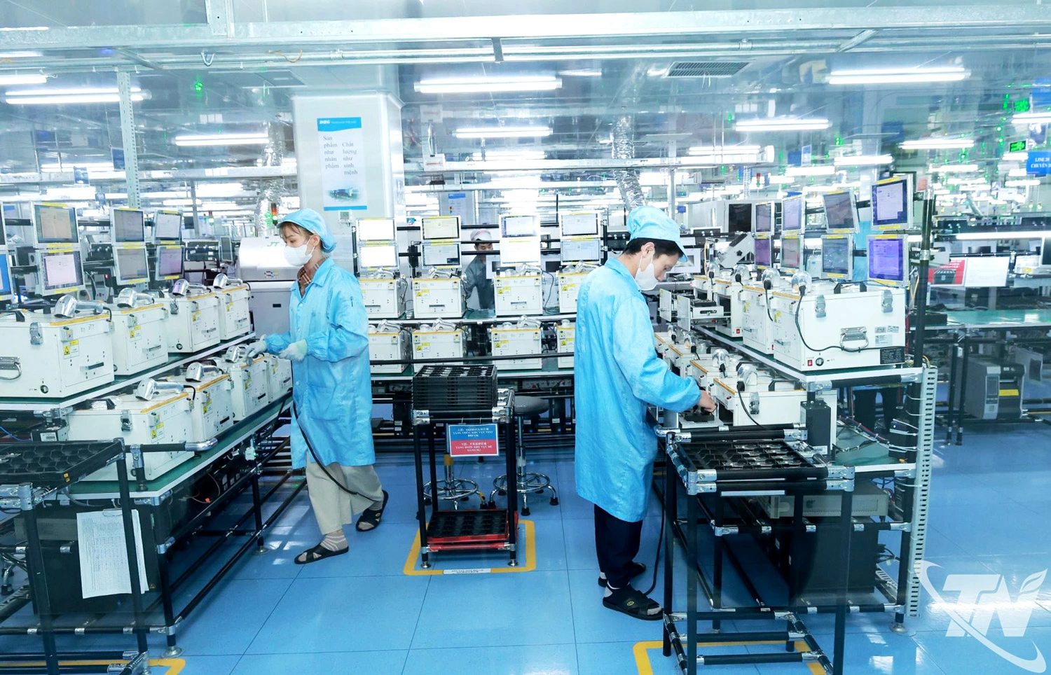 Môi trường đầu tư, kinh doanh ngày càng được cải thiện giúp Thái Nguyên   thu hút nhiều doanh nghiệp thuộc lĩnh vực công nghiệp chế biến, chế tạo   đầu tư vào địa bàn.