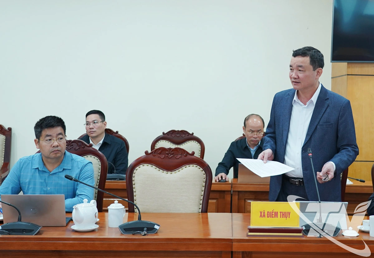 Đại diện lãnh đạo địa phương phát  biểu tại cuộc họp.