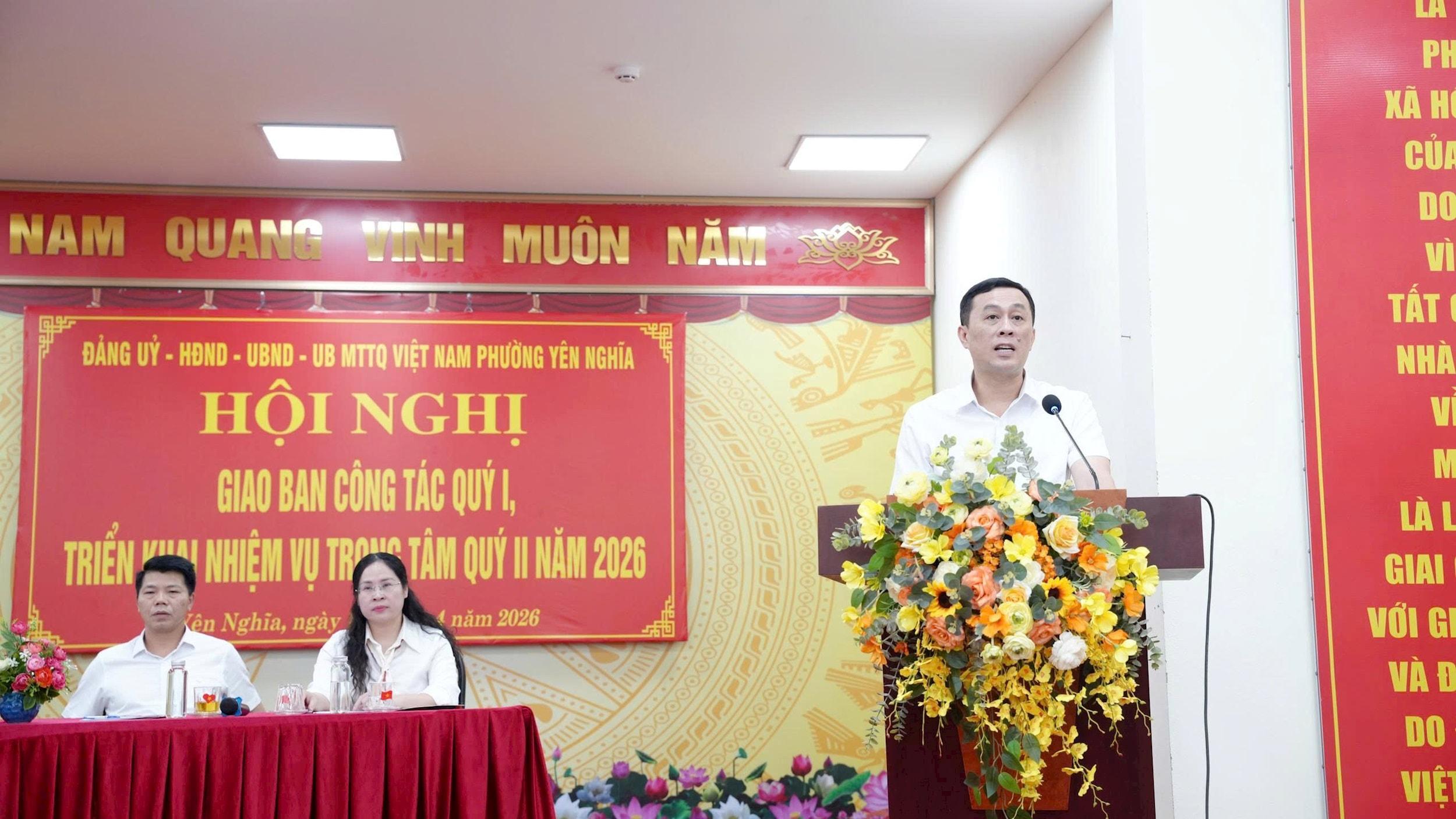 Chủ tịch UBND phường Lê Xuân Hoàn phát biểu tại hội nghị. Ảnh: PV