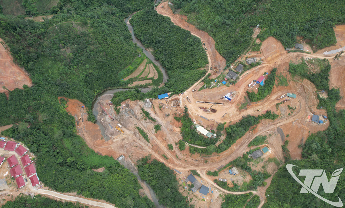 Tuyến Ba Bể - Na Hang được đẩy nhanh tiến độ thi công, phấn đấu hoàn thành các hạng mục chính vào cuối năm 2025.