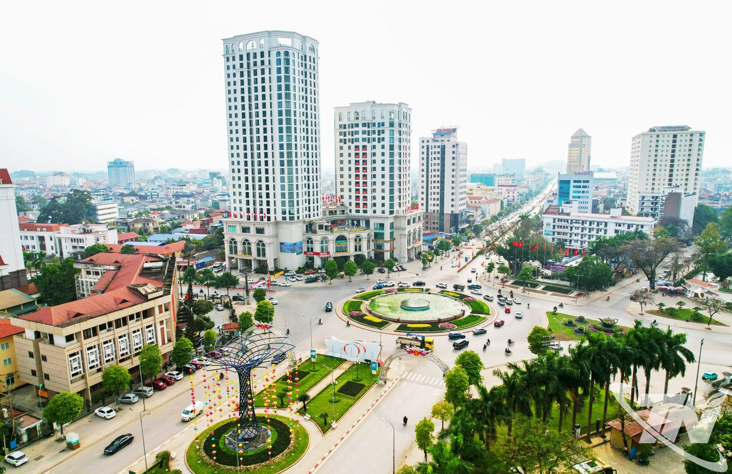 Th&aacute;i Nguy&ecirc;n đang bước v&agrave;o giai đoạn ph&aacute;t triển mới với những y&ecirc;u cầu cao hơn về chất lượng tăng trưởng,   hiệu quả quản trị v&agrave; t&iacute;nh bền vững. Trong ảnh: Khu vực trung t&acirc;m tỉnh vươn l&ecirc;n mạnh mẽ, khẳng định   vai tr&ograve; động lực tăng trưởng.