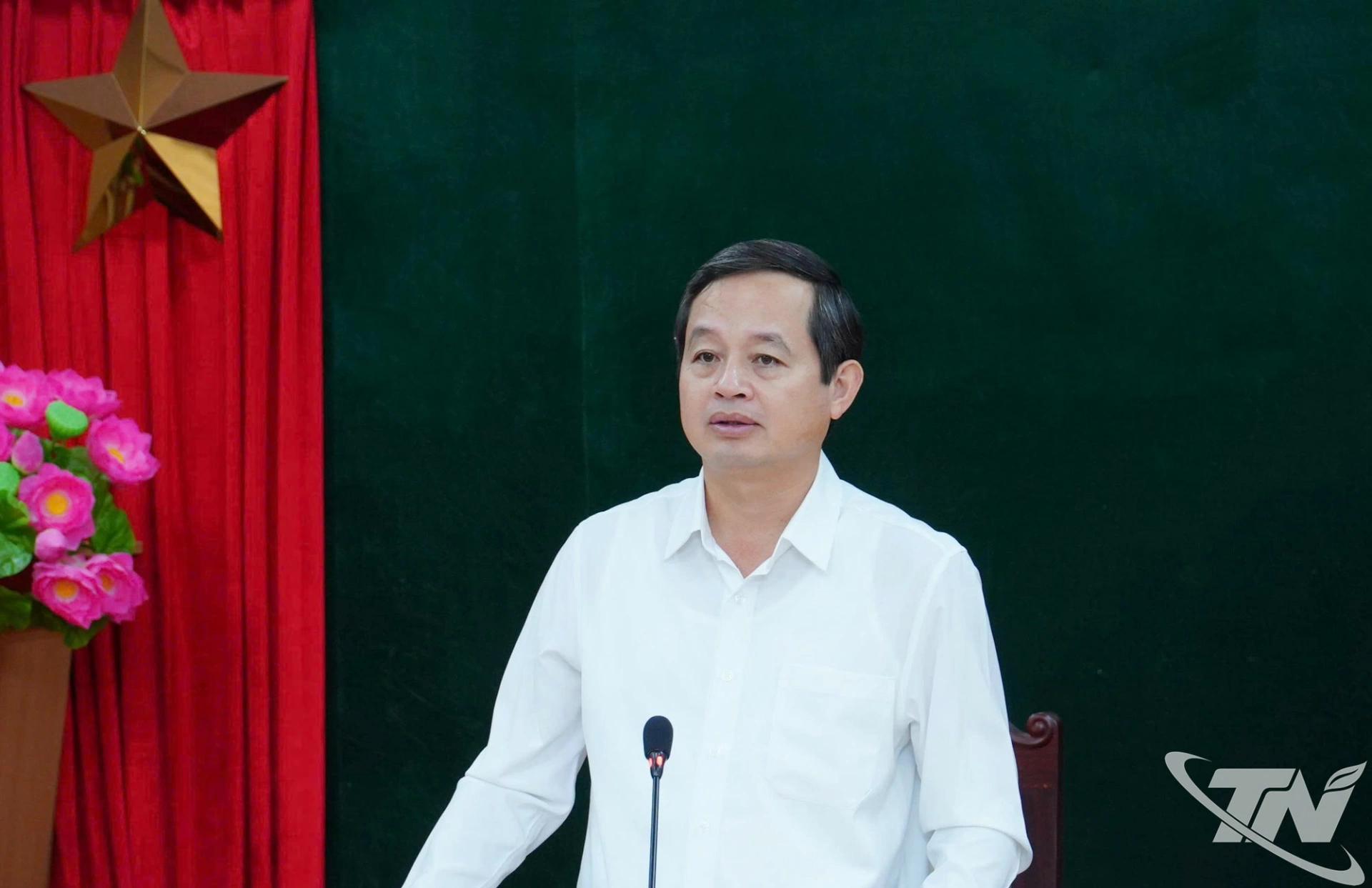 Đồng chí Chủ tịch UBND tỉnh Phạm Hoàng Sơn phát biểu kết luận buổi tiếp công dân.