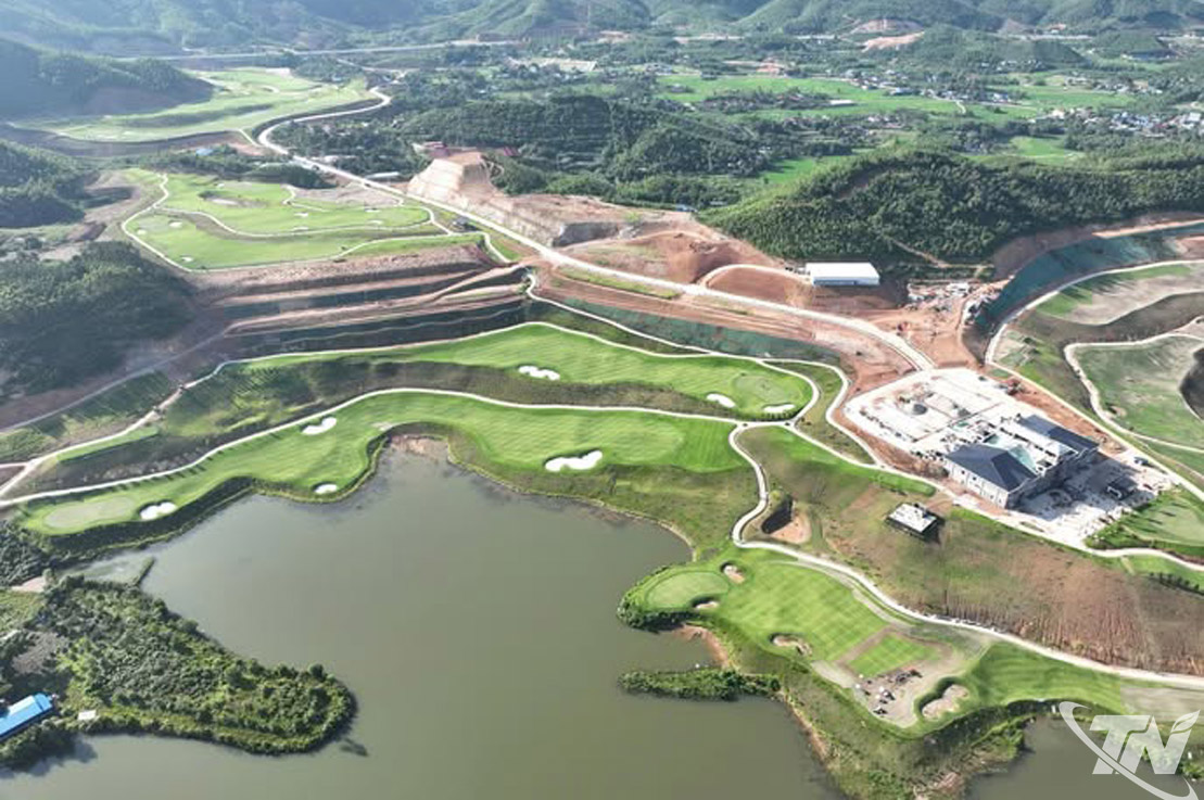 Dự án sân golf tại Thái Nguyên mở ra không gian dịch vụ – du lịch sinh thái mới, góp phần đa dạng hóa sản phẩm kinh tế và nâng tầm hình ảnh địa phương.  