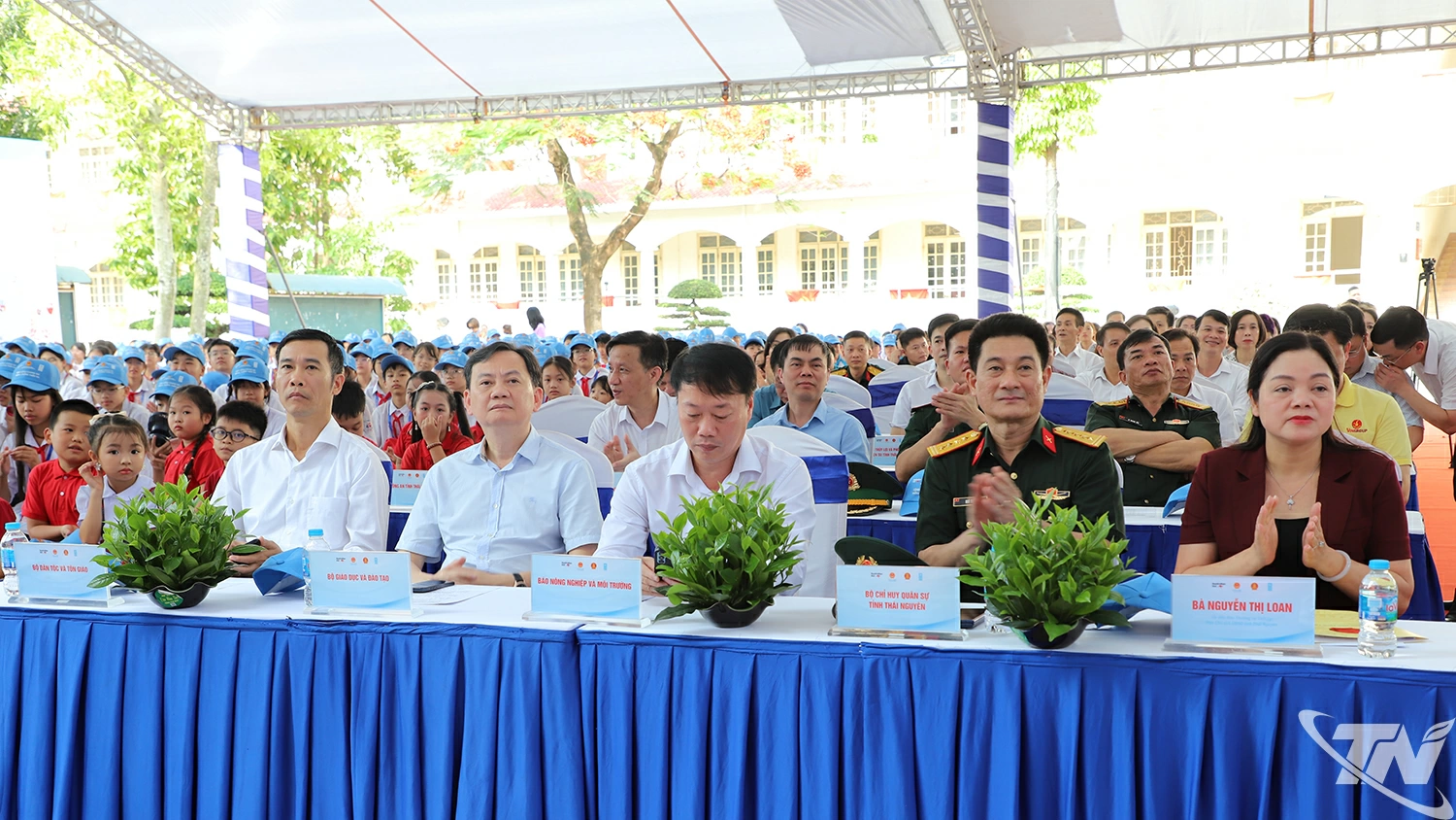 Đại biểu dự Lễ mít tinh.
