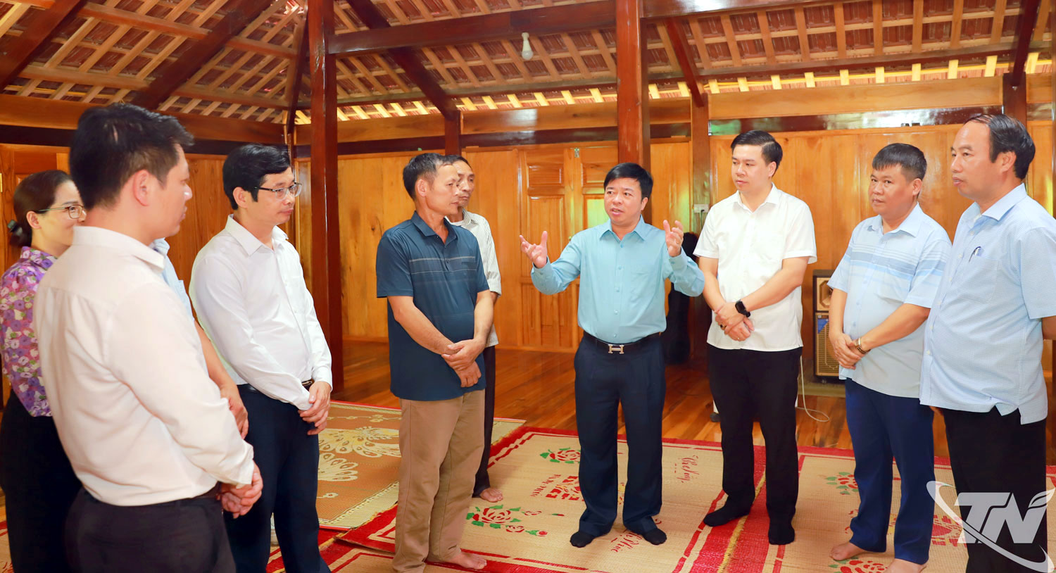 Đoàn công tác thăm mô hình homestay tại thôn Khuân Bang, xã Chợ Mới