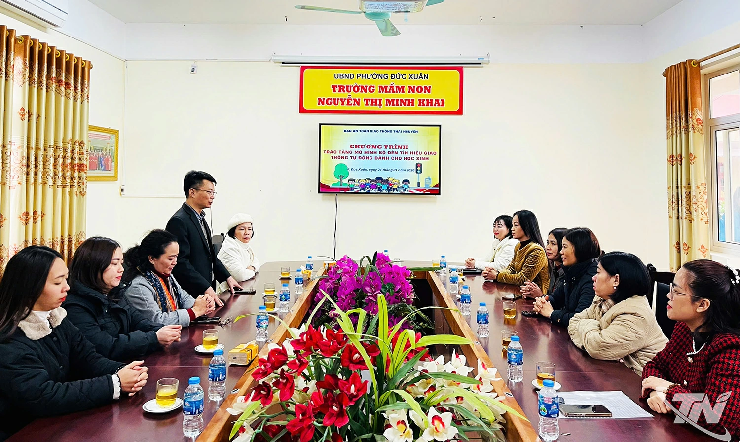 Đơn vị t&agrave;i trợ thống nhất với Ban Gi&aacute;m hiệu Trường Mầm non Nguyễn Thị Minh Khai c&aacute;c hạng mục thiết bị được t&agrave;i trợ đợt n&agrave;y.