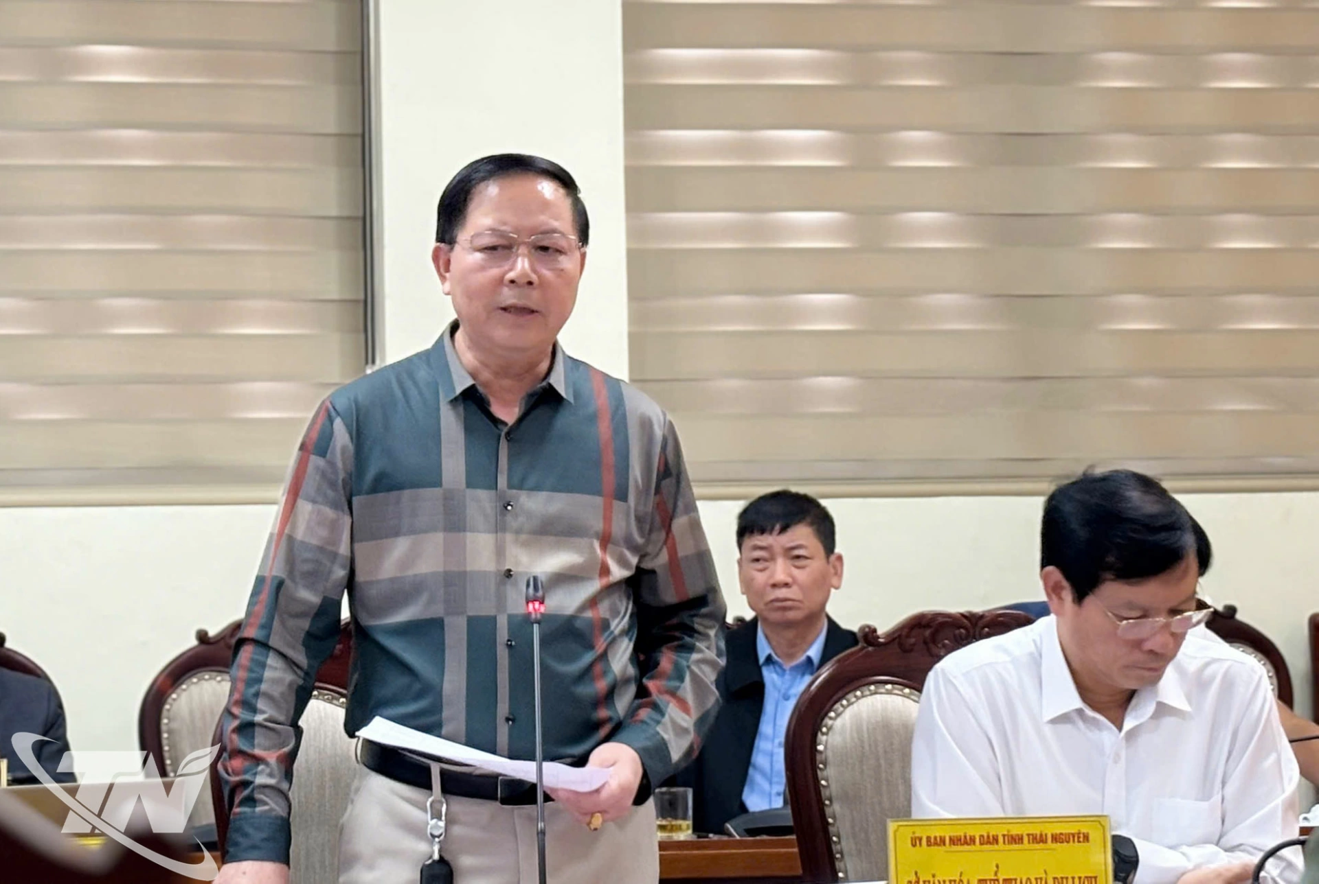 Đại diện Sở Văn hóa - Thể thao và Du lịch báo cáo chi tiết tiến độ công tác chuẩn bị.