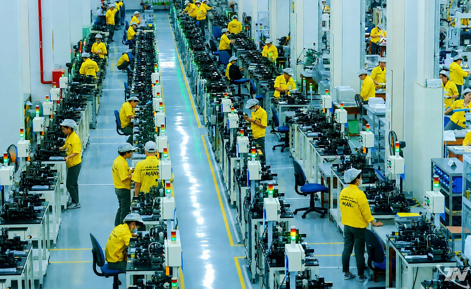 Nguồn nhân lực có kỷ luật và tay nghề đang góp phần tạo nên sự ổn định cho dây chuyền sản xuất.