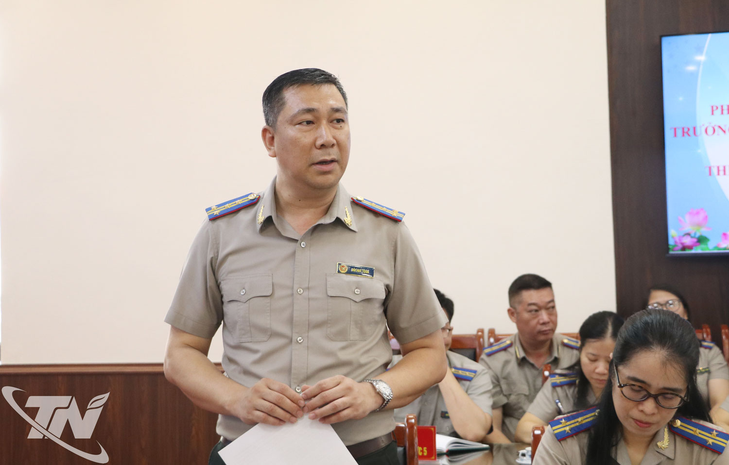 Lãnh đạo Thi hành án dân sự tỉnh báo cáo tại buổi làm việc.