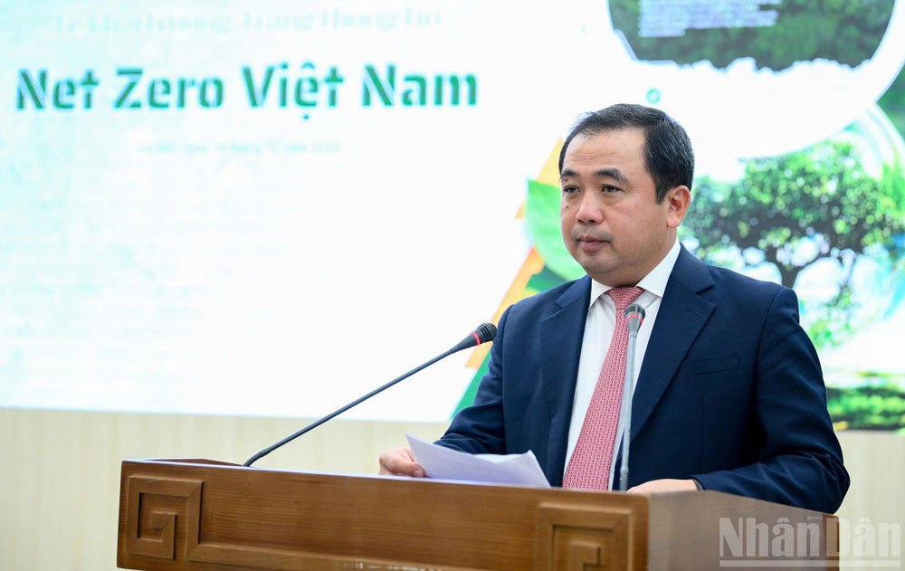 Đồng chí Trần Đức Thắng, quyền Bộ trưởng Nông nghiệp và Môi trường, phát biểu tại buổi Lễ.