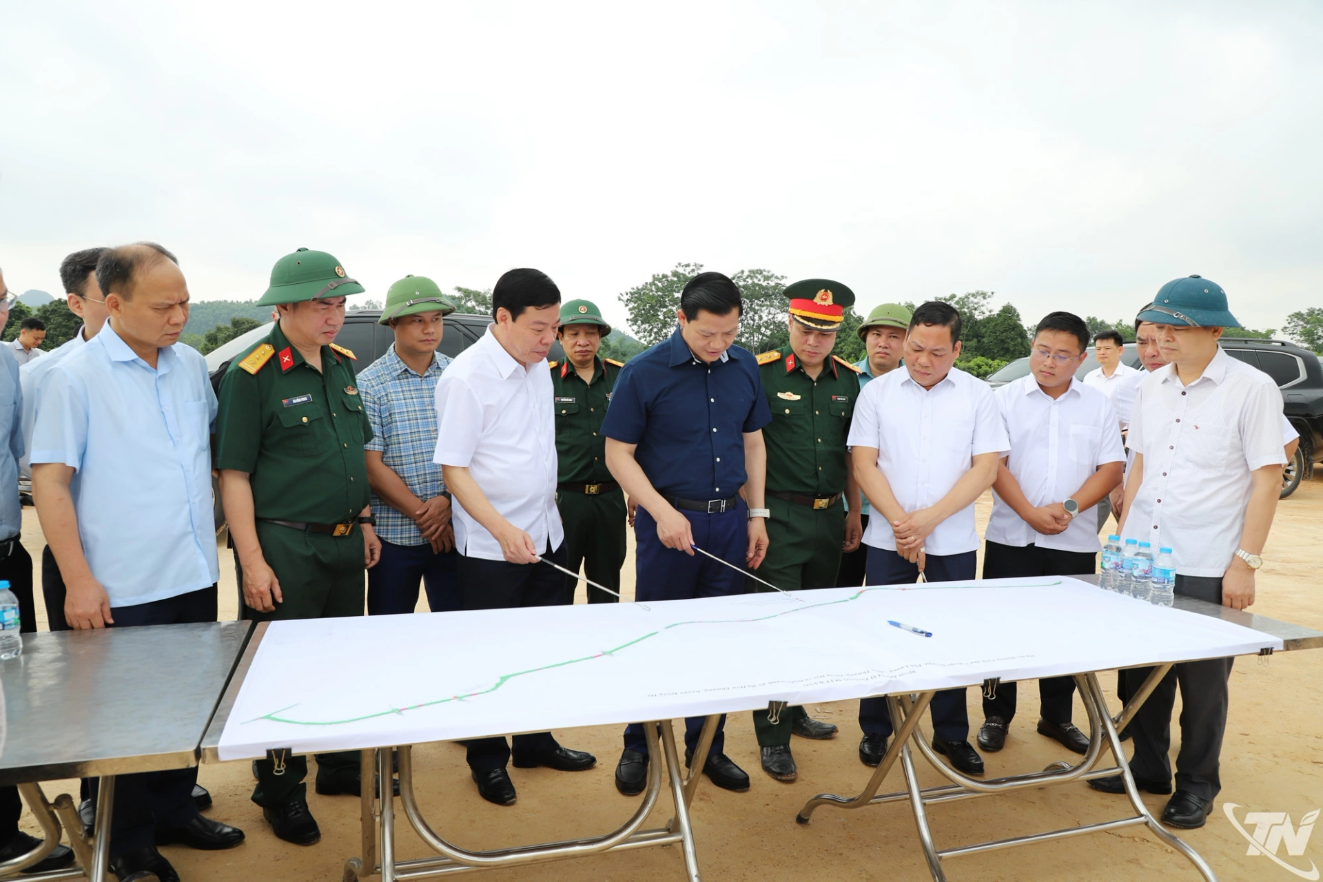 Đồng chí Chủ tịch UBND tỉnh kiểm tra Dự án đường vành đai I (đoạn Bờ Đậu, Phú Lương - Hóa Thượng, Đồng Hỷ).  