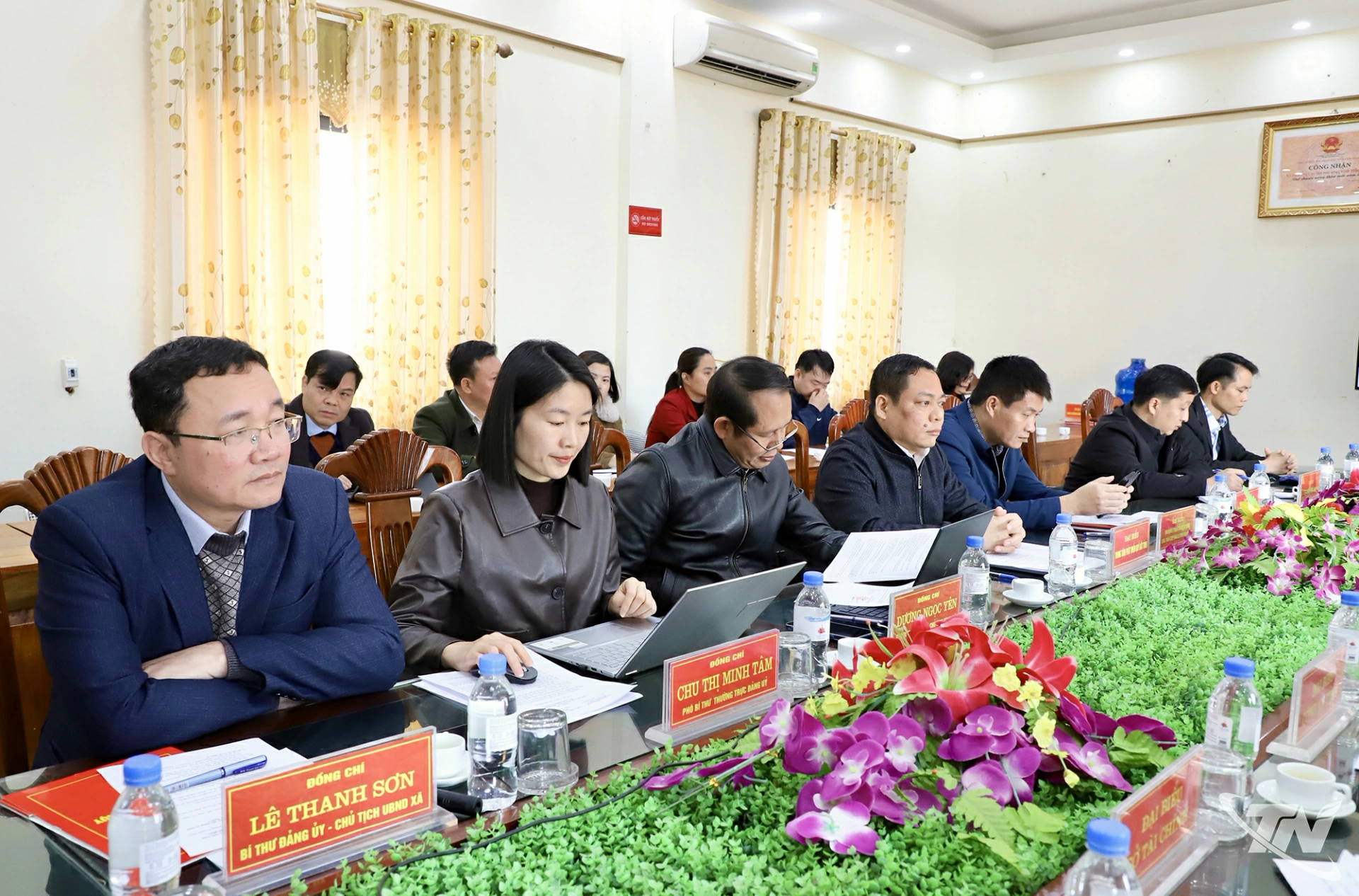 C&aacute;c đại biểu tham dự buổi kiểm tra.