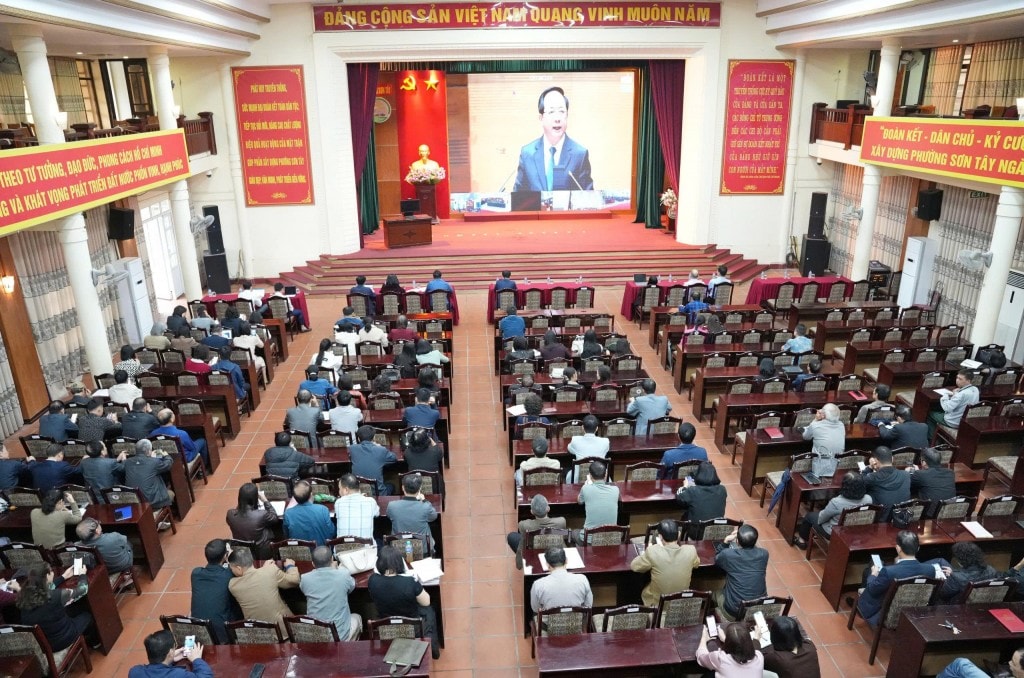 Các xã, phường ngoại thành Hà Nội nghiêm túc học tập quán triệt các nghị quyết của Bộ Chính trị Các xã, phường ngoại thành Hà Nội nghiêm túc học tập quán triệt các nghị quyết của Bộ Chính trị