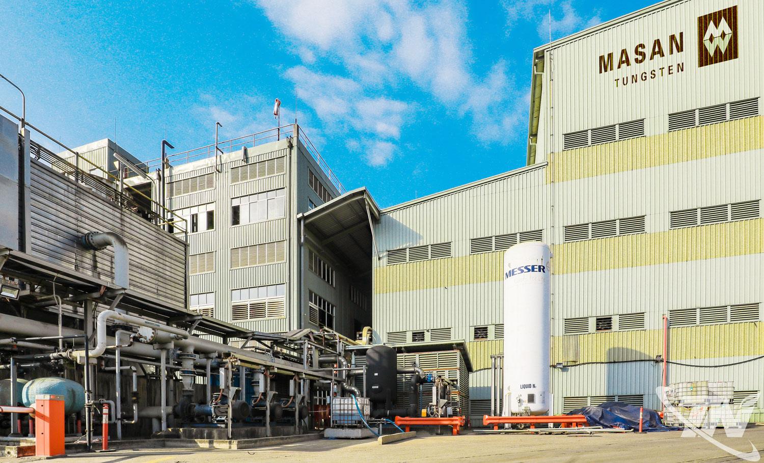 Nh&agrave; m&aacute;y c&ocirc;ng nghệ cao chế biến s&acirc;u c&aacute;c sản phẩm Vonfram của MHT tại Th&aacute;i Nguy&ecirc;n.