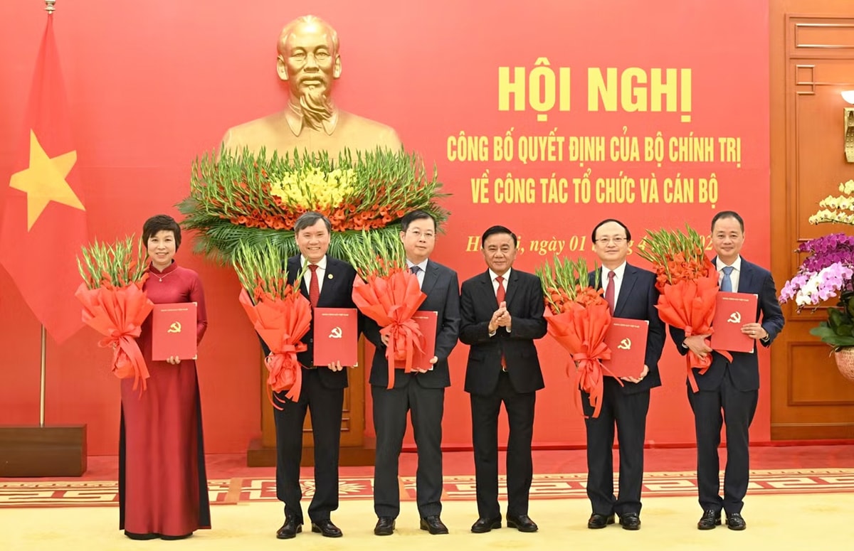 can-bo.jpg
