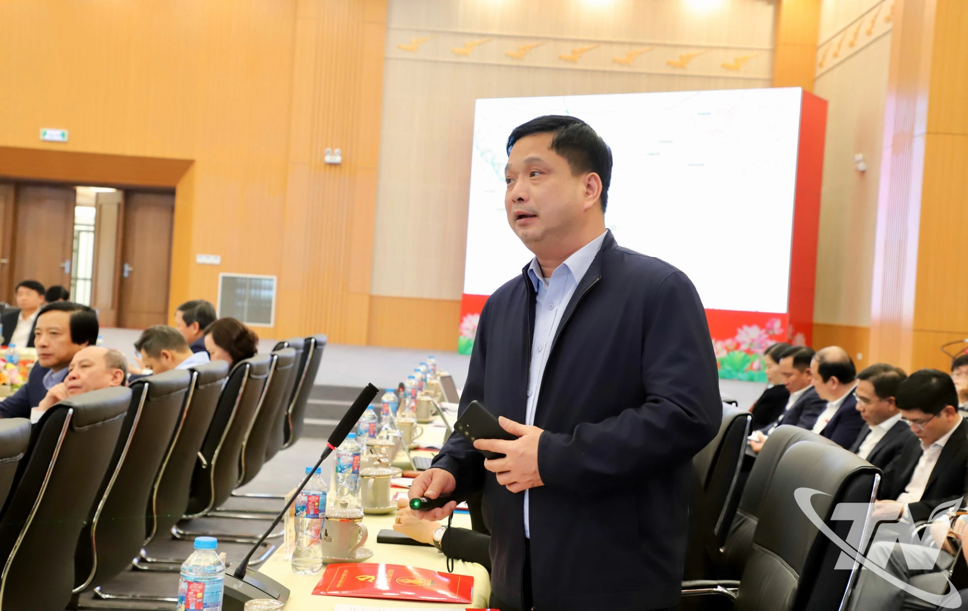 Lãnh đạo các sở, ngành của 3 tỉnh phát biểu.