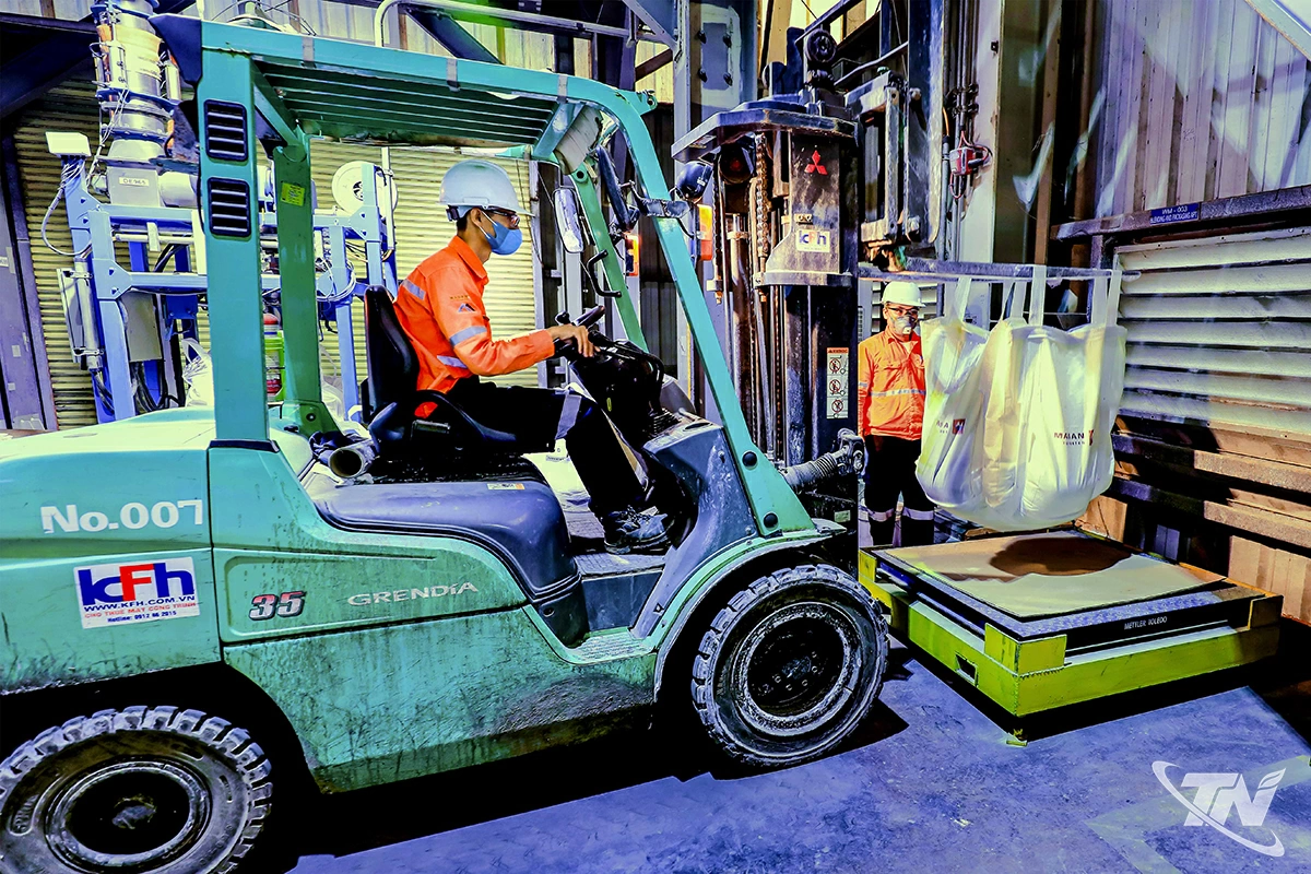 MHT đầu tư chế biến sâu, sản xuất các sản phẩm như APT, Oxit Vonfram và vật liệu công nghệ cao khác, phục vụ nhiều ngành công nghiệp trong nước và quốc tế.