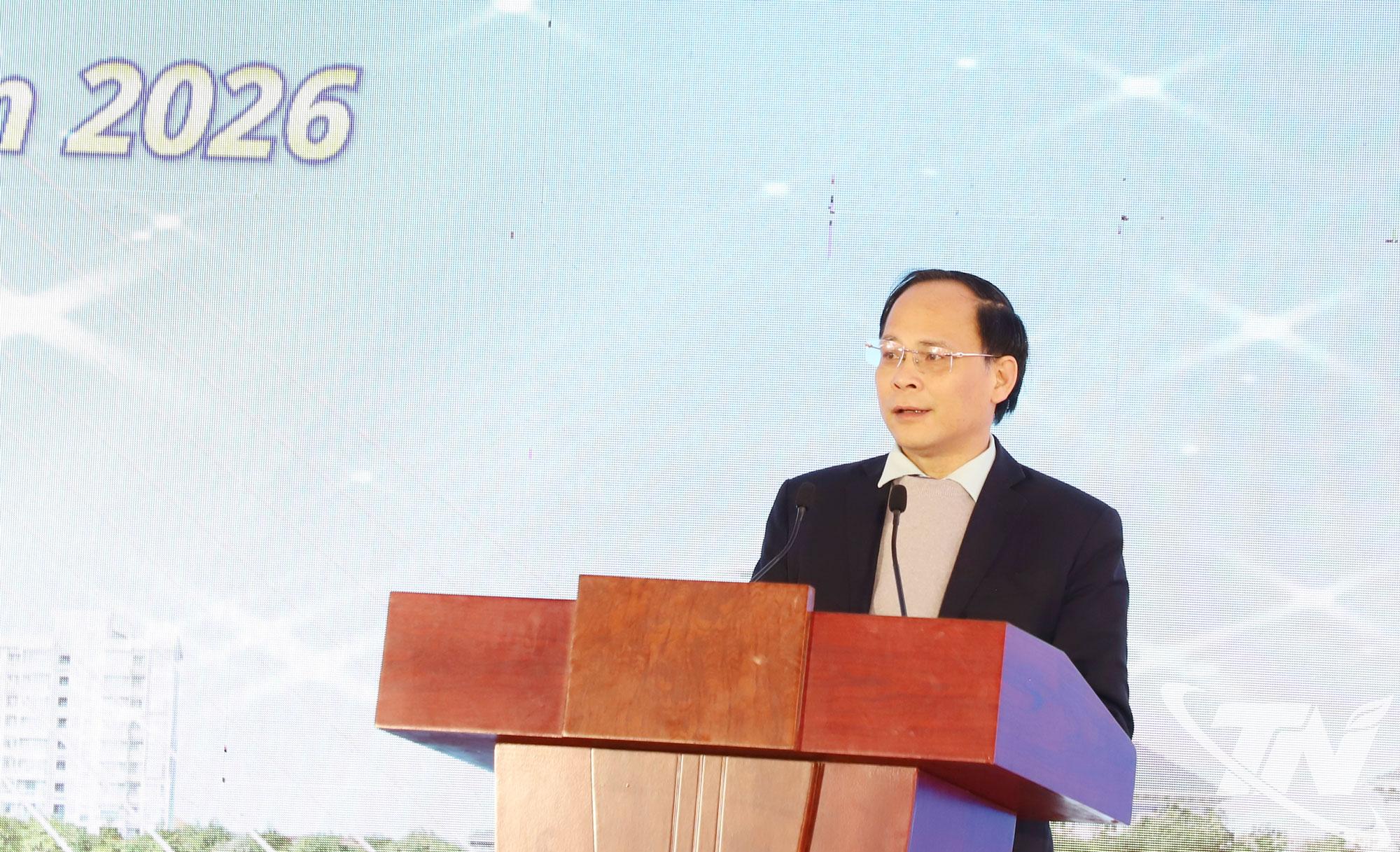 Đồng chí Nguyễn Linh, Ủy viên Ban Thường vụ Tỉnh ủy, Phó Chủ tịch UBND tỉnh Thái Nguyên, phát biểu.