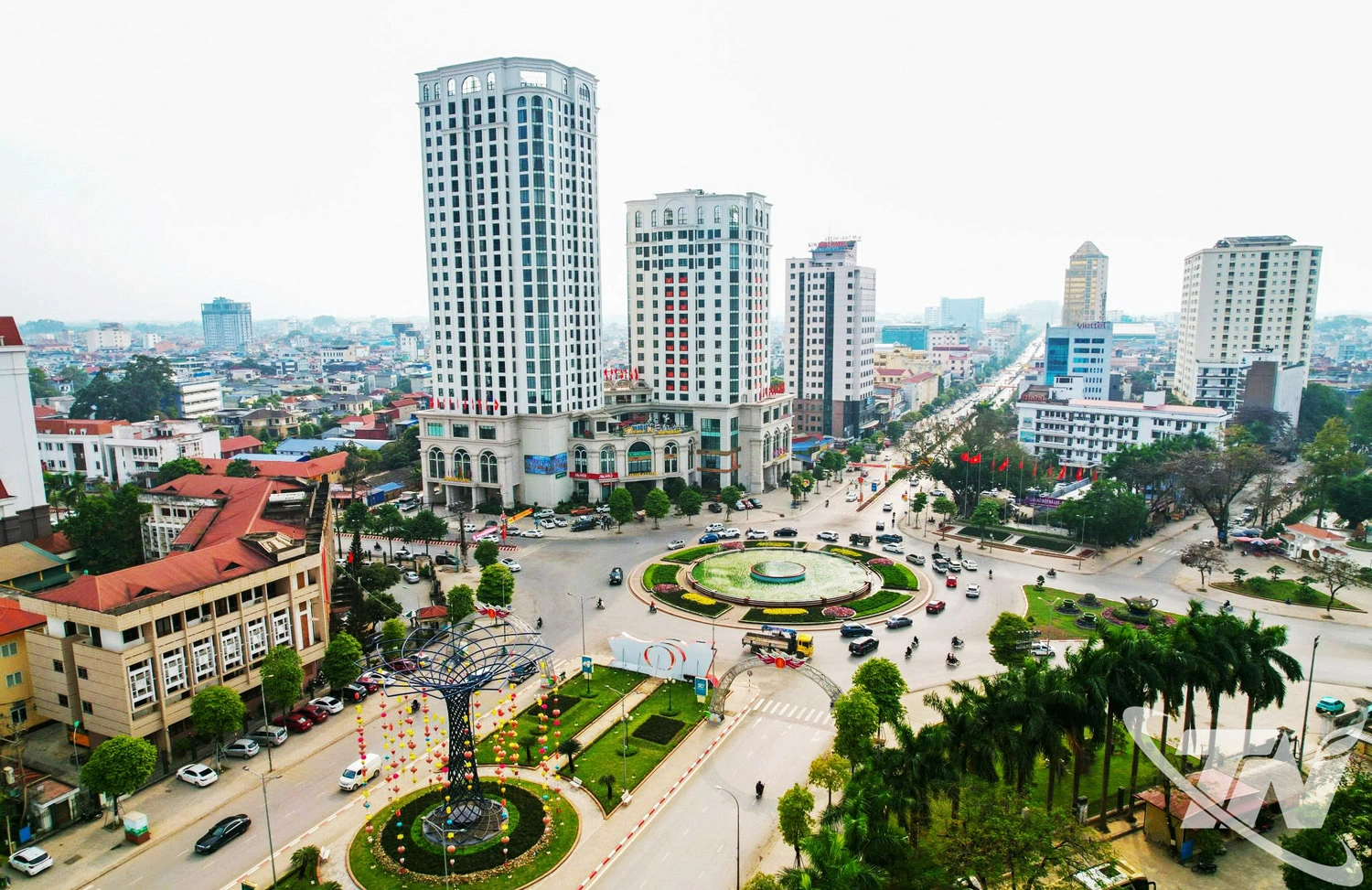 Khu vực trung tâm tỉnh phát triển mạnh mẽ, khẳng định vai trò động lực tăng trưởng.