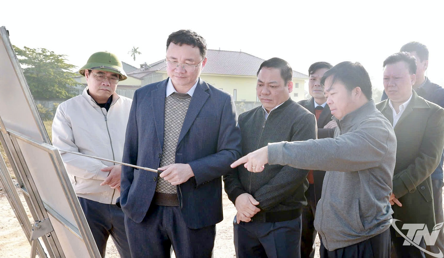 Đo&agrave;n c&ocirc;ng t&aacute;c kiểm tra thực địa tại dự &aacute;n