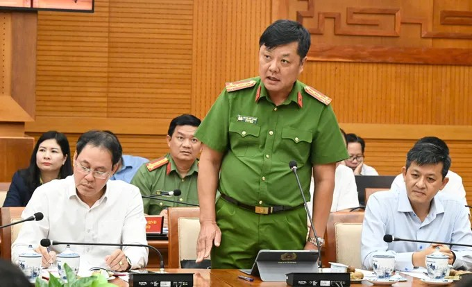 Đại diện lãnh đạo Công an TPHCM phát biểu. Ảnh: VIỆT DŨNG