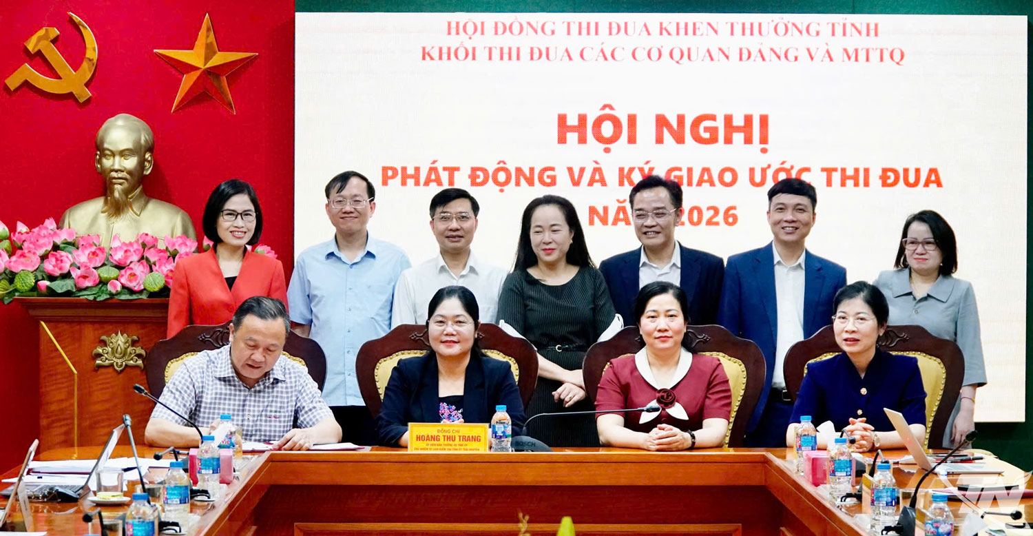 Lãnh đạo các cơ quan, đơn vị trong Khối ký kết giao ước thi đua năm 2026