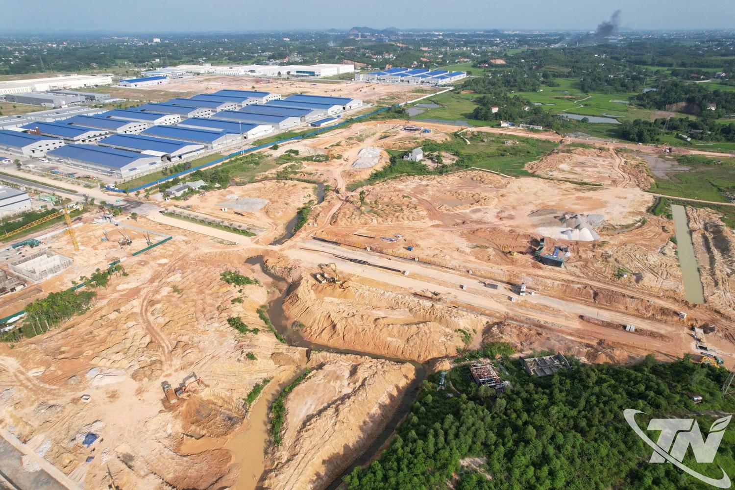 Khu công nghiệp Sông Công 2, giai đoạn 2 đang được đẩy nhanh tiến độ đầu tư hạ tầng để đón các nhà đầu tư FDI.