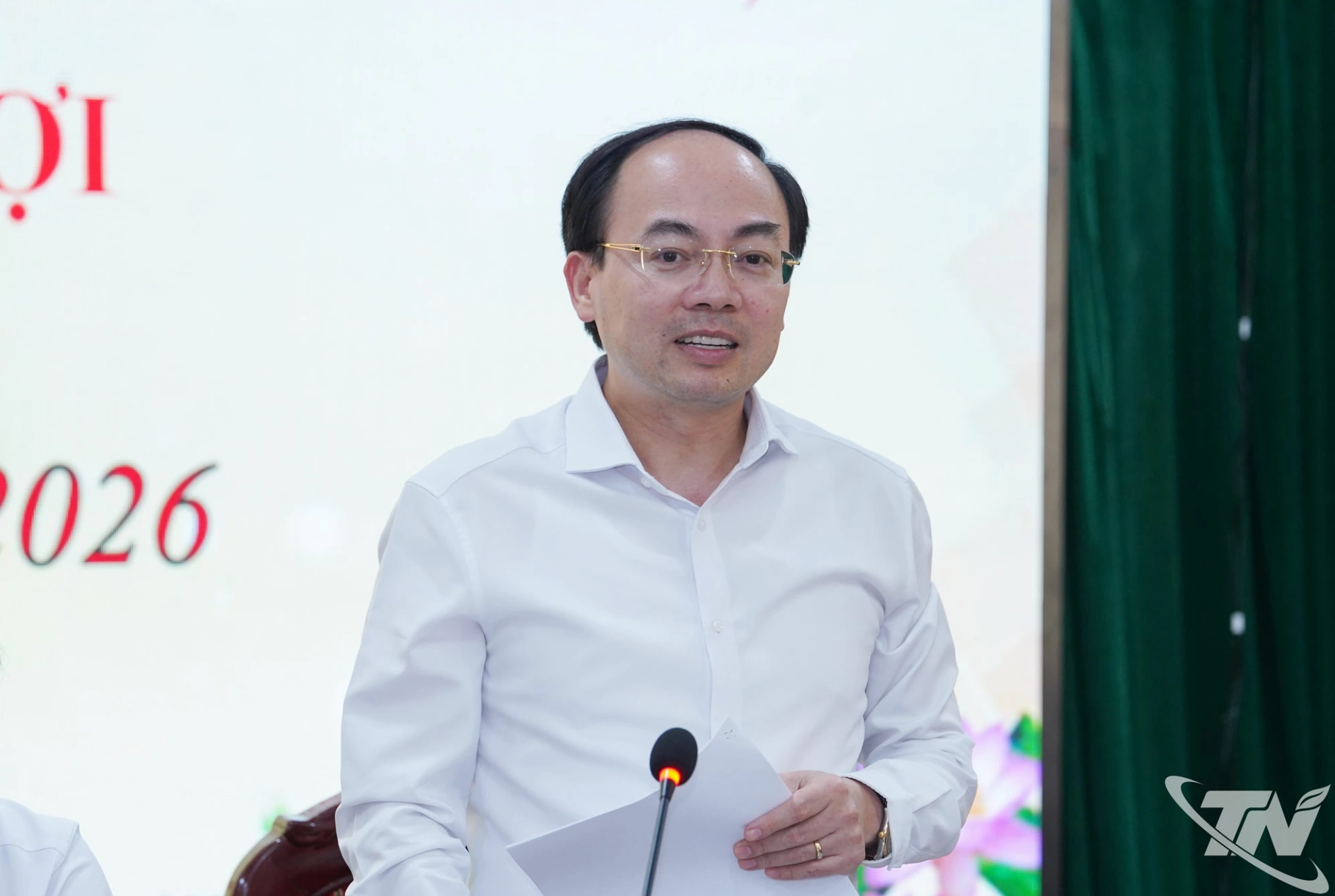 Đồng chí Phó Bí thư Thường trực Tỉnh ủy, Trưởng Đoàn đại biểu Quốc hội tỉnh Nguyễn Đăng Bình phát biểu tại Hội nghị.