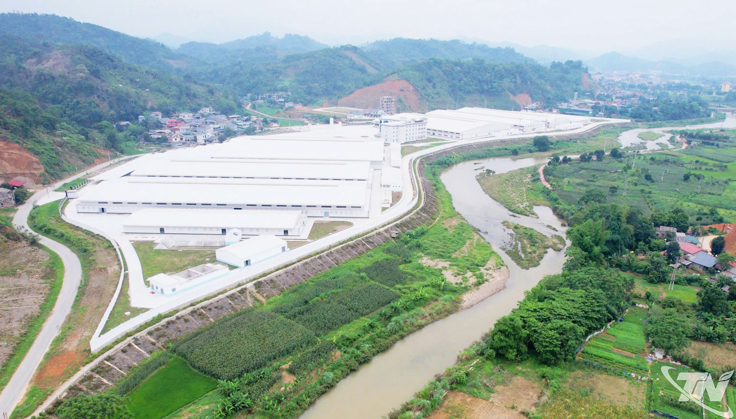 Việc hình thành các cụm công nghiệp tại khu vực phía Bắc của tỉnh được đánh giá   là phù hợp, kỳ vọng tạo động lực mới trong phát triển kinh tế - xã hội, giải quyết   việc làm tại chỗ cho người dân.
