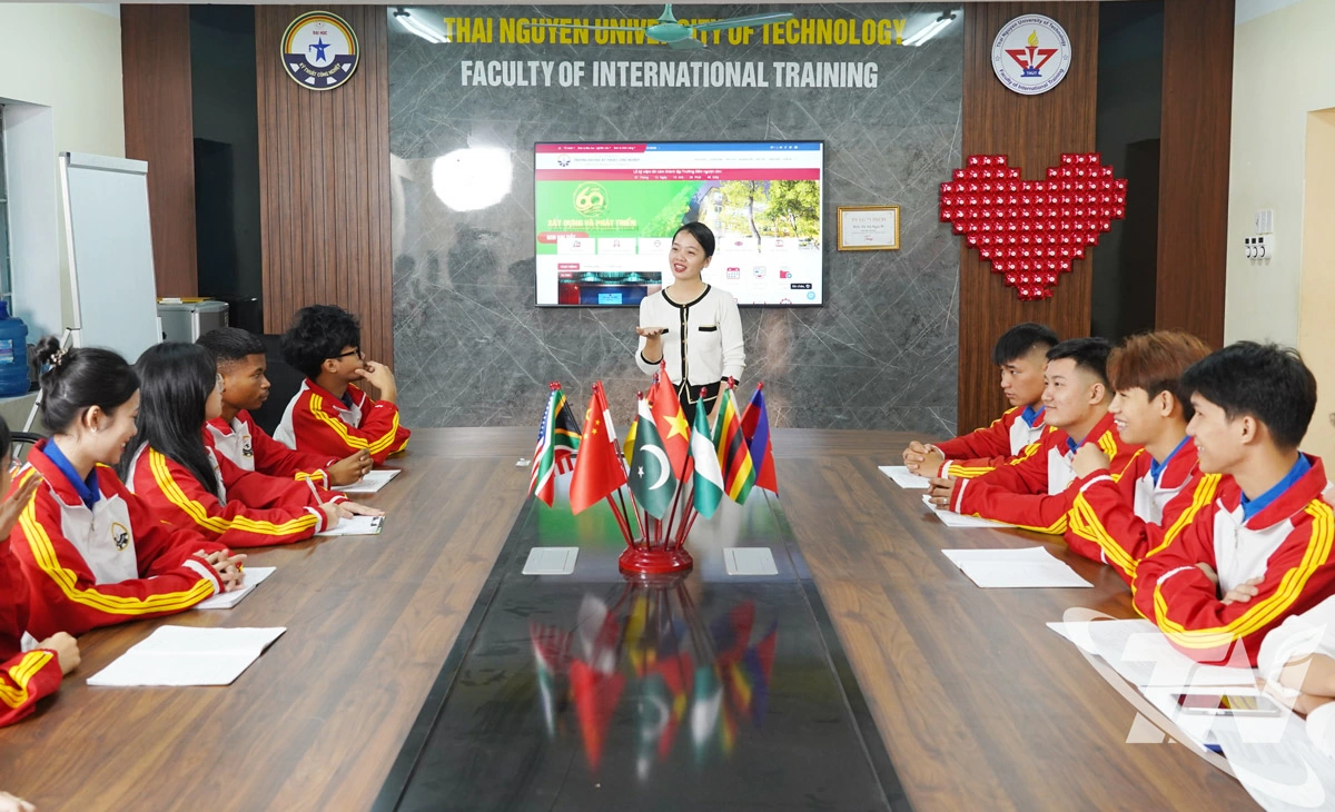 Trường Đại học Kỹ thuật công nghiệp (Đại học Thái Nguyên) đang triển khai 2 chương trình tiên tiến và 2 chương trình liên kết đào tạo quốc tế.