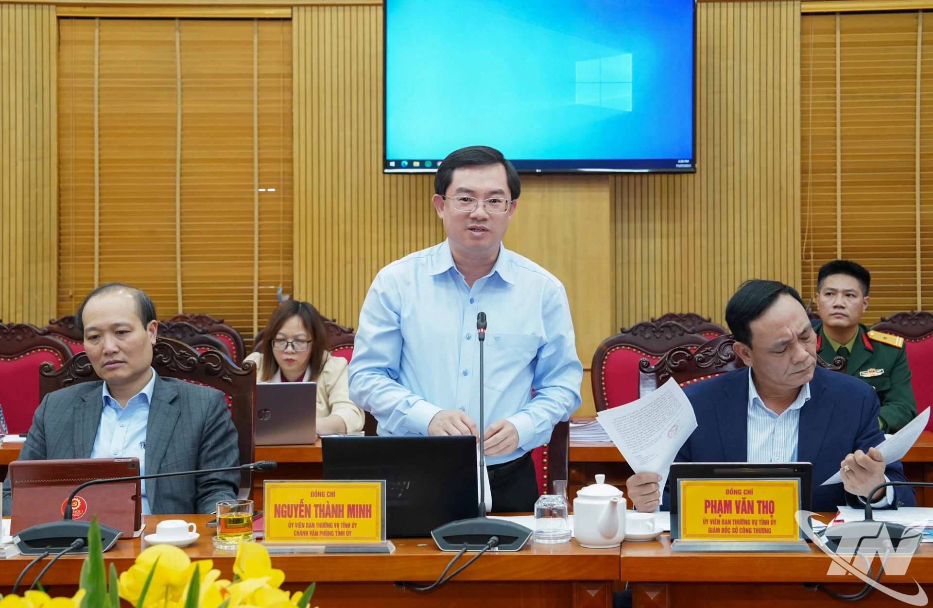 Các đồng chí Ủy viên Ban Thường vụ Tỉnh ủy phát biểu tại Hội nghị.