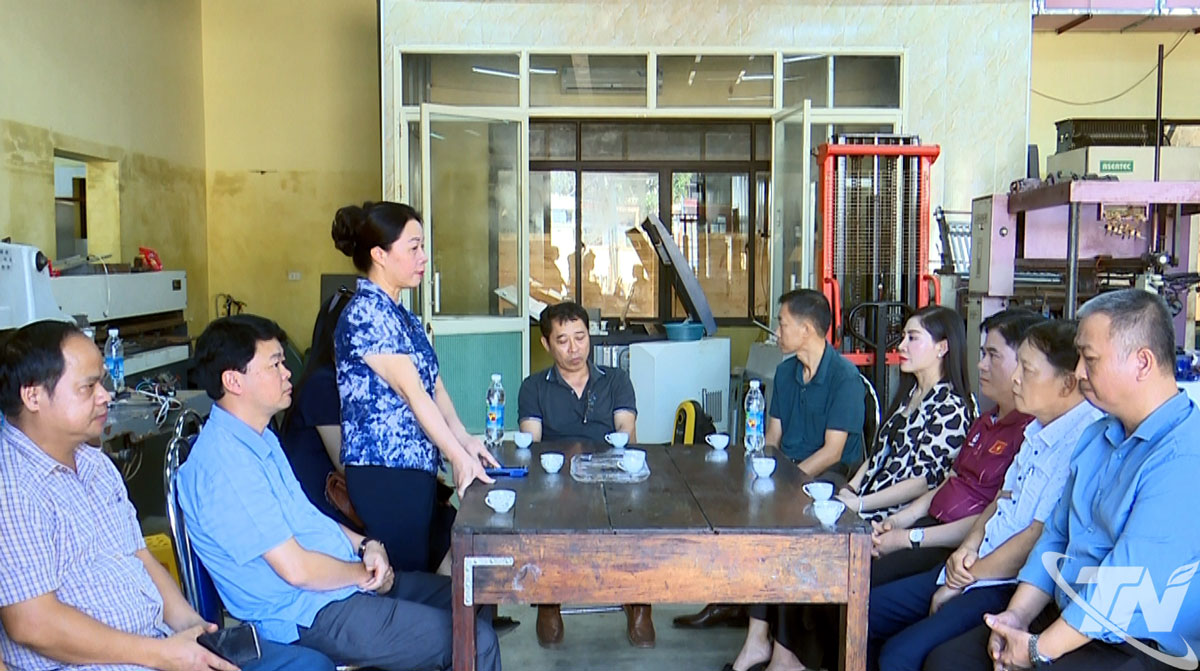 Lãnh đạo Báo và Phát thanh, Truyền hình Thái Nguyên gửi lời cảm ơn sâu sắc tới sự quan tâm, sẻ chia của Hiệp hội In Việt Nam và Hội In miền núi và trung du phía Bắc.