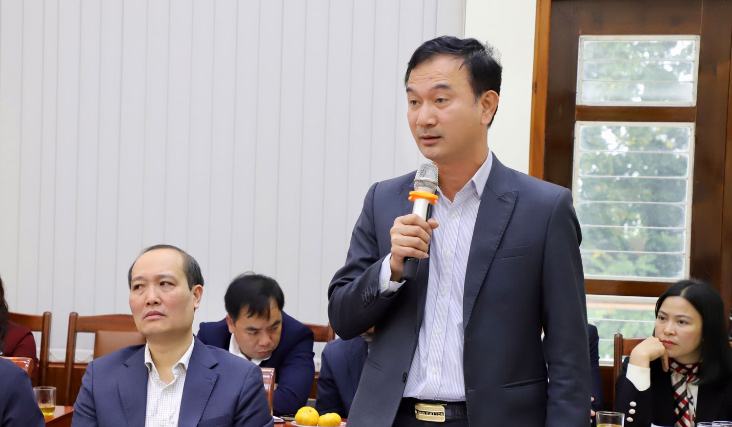 Lãnh đạo Sở Xây dựng phát biểu tại Hội nghị.