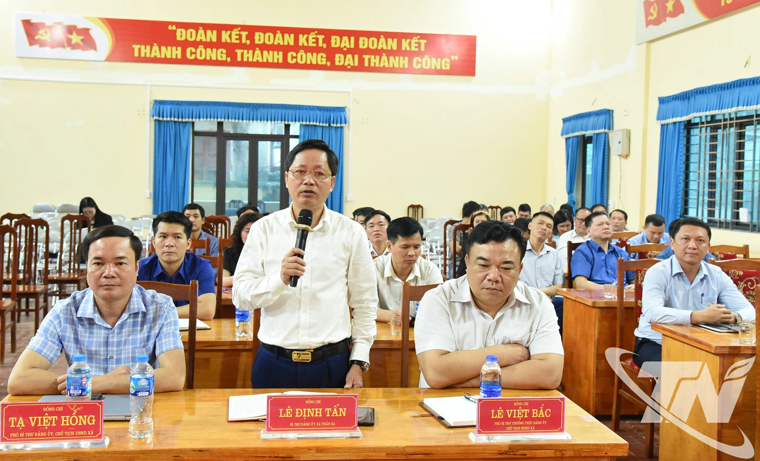 Đại diện cử tri xã Thần Sa phát biểu tại Hội nghị.