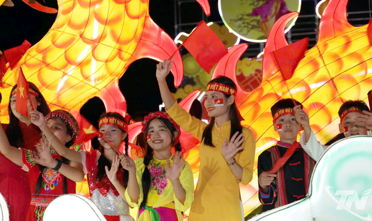 Đông đảo khán giả