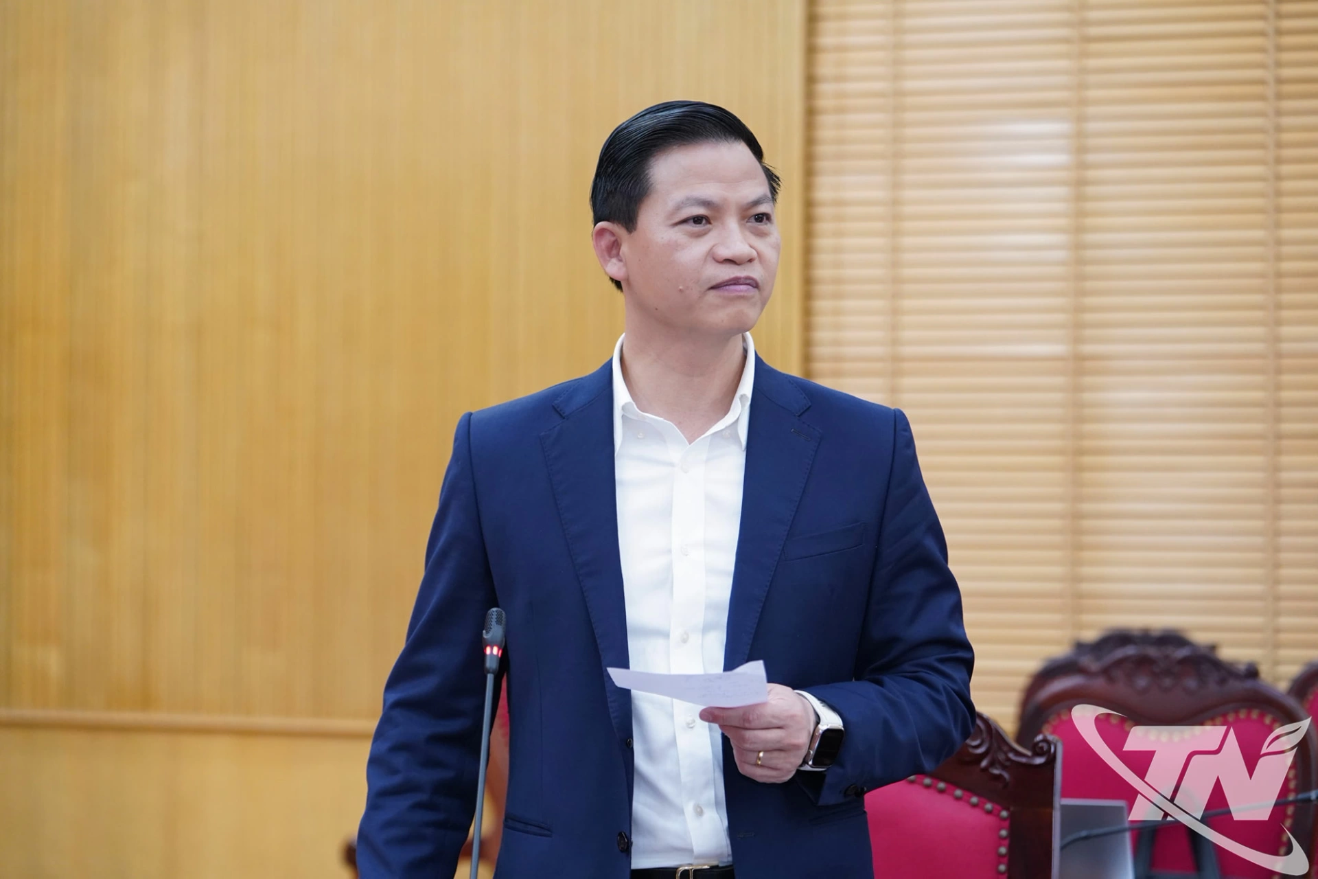 Đồng chí Vương Quốc Tuấn, Ủy viên Trung ương Đảng, Phó Bí thư Tỉnh ủy, Chủ tịch UBND tỉnh, phát biểu tại Hội nghị.