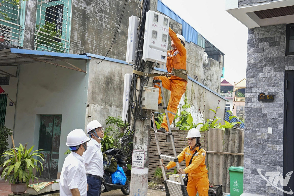 Lịch ghi chỉ số hàng tháng được công khai trên website của Công ty Điện lực Thái Nguyên cũng như trong hợp đồng mua bán điện, để khách hàng có thể theo dõi và cùng giám sát với đơn vị.
