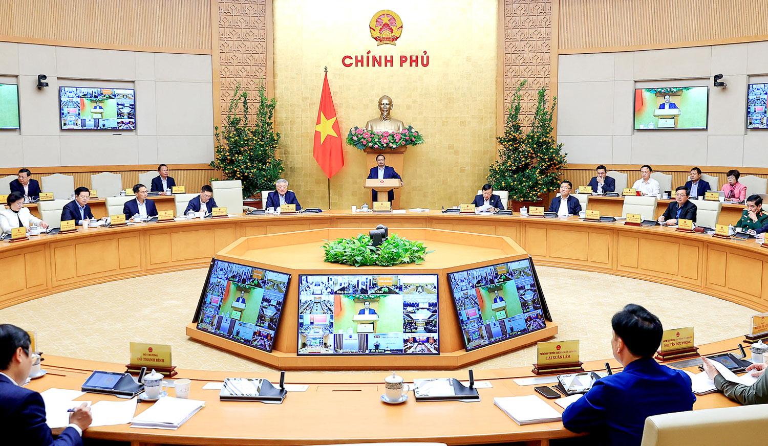 Tại phiên họp Chính phủ thường kỳ tháng 2-2026 (được kết nối trực tuyến với trụ sở UBND 34 tỉnh, thành phố trực thuộc Trung ương), Thủ tướng Phạm Minh Chính yêu cầu các thành viên Chính phủ và đại biểu tập trung thảo luận về những nhiệm vụ trọng tâm trong thời gian tới.
