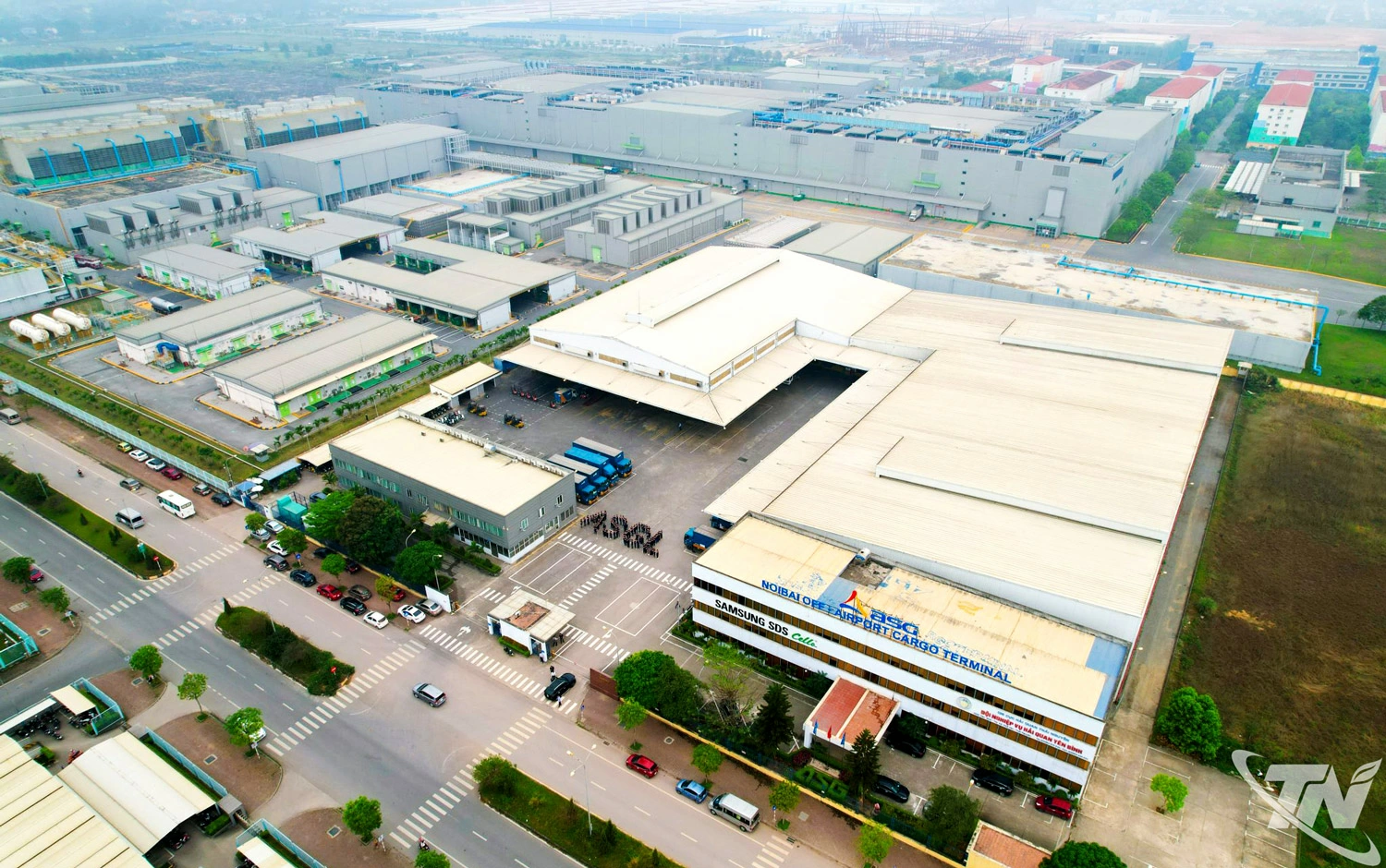 Hạ tầng giao thông - logistics trên địa bàn tỉnh Thái Nguyên đang từng bước được đầu tư đồng bộ, hiện đại   nhằm đáp ứng yêu cầu hội nhập và phát triển chuỗi cung ứng. Trong ảnh: Hệ thống kho hàng của Công ty   CP Logistics ASG (ASGL) với quy mô diện tích khoảng 30.000m2 tại Khu công nghiệp Yên Bình.